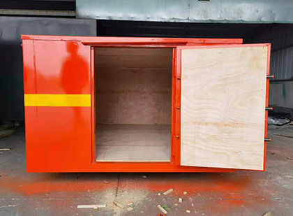 雨城车载炸药箱