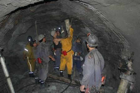 雨城工程爆破中的危险因素分析以及应对工程爆破危险的措施